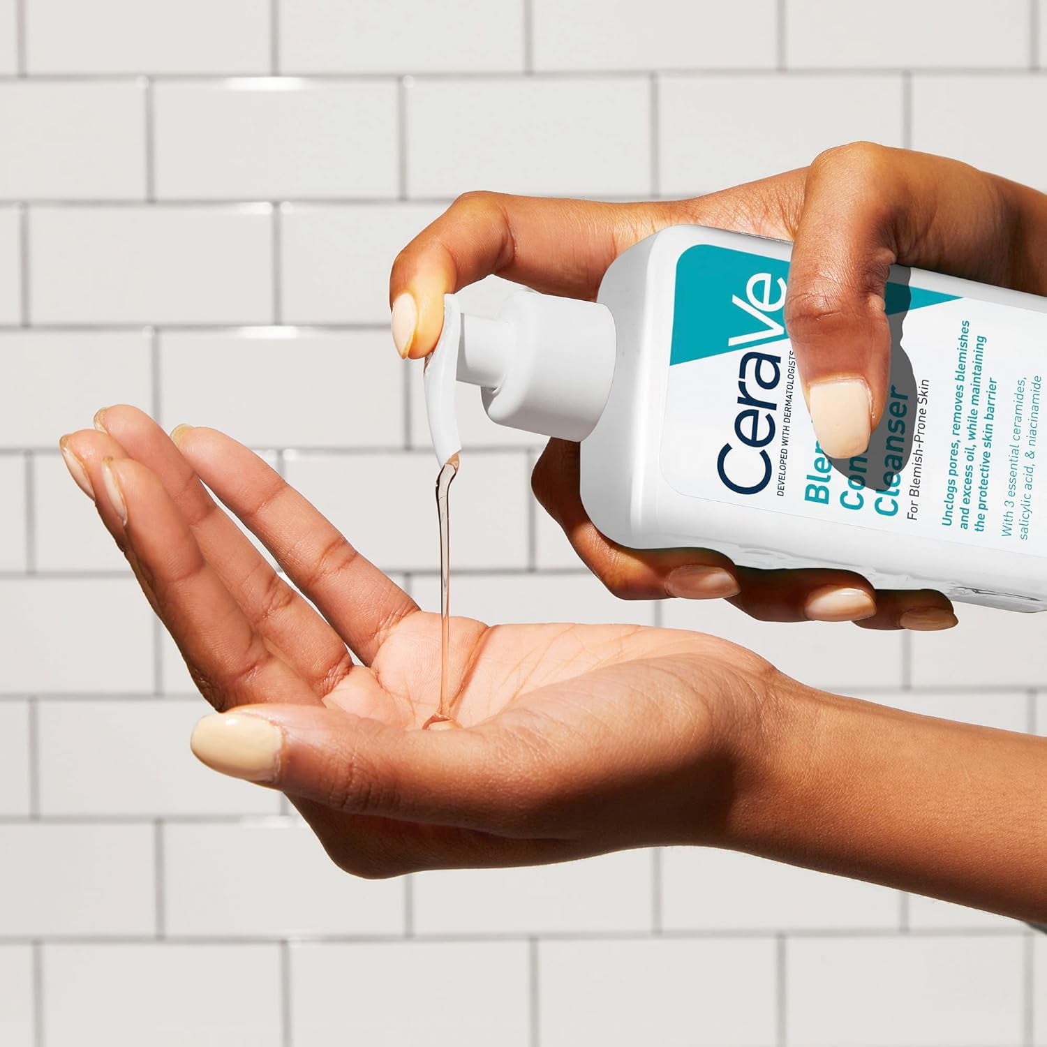 Blemish Control Gel Cleanser 236ml for Acne-Prone Skin with 2% Salicylic Acid, Niacinamide, Purifying Clay, and Ceramides - Lightweight and Oil-Absorbing Formula
