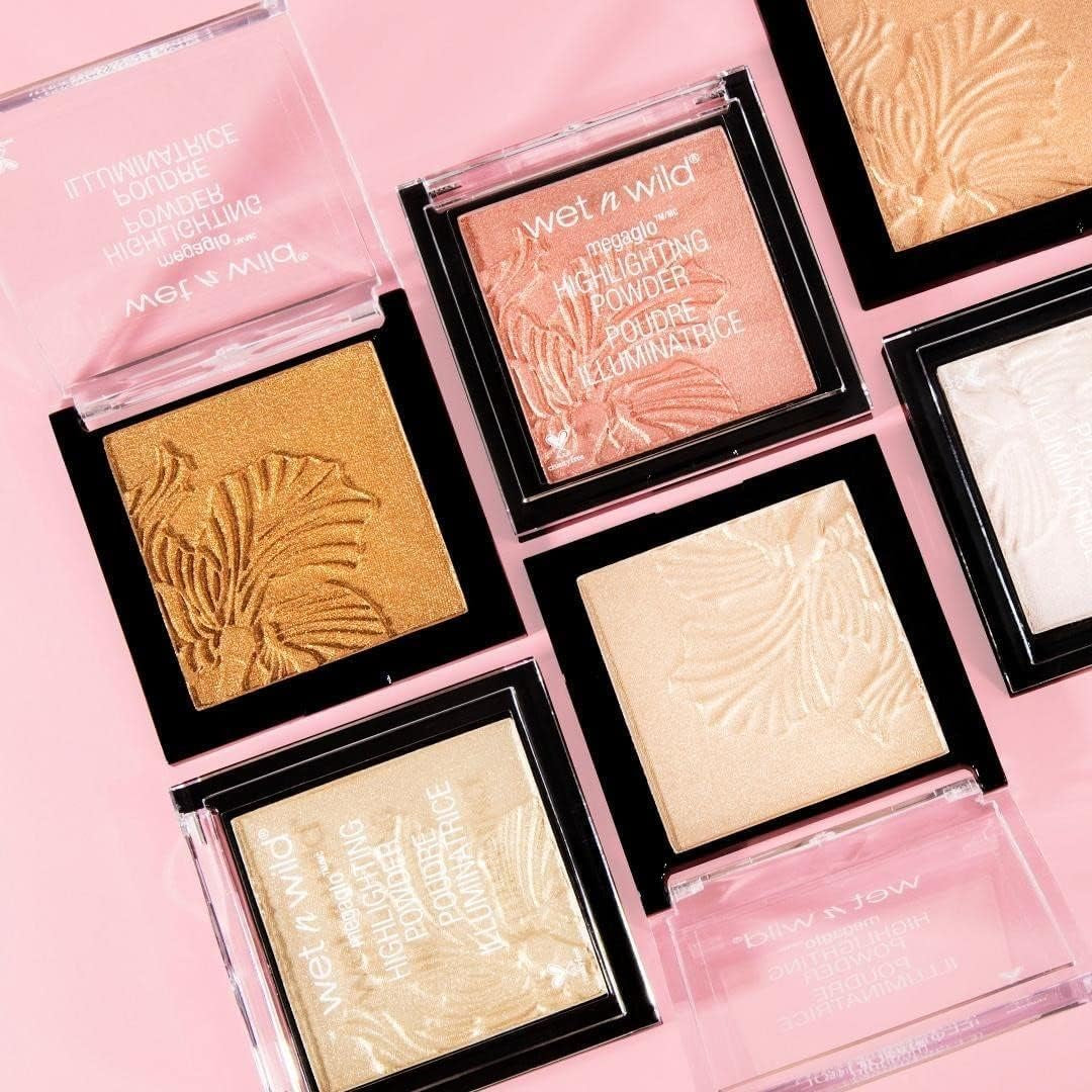 Megaglo Highlighting Powder - Highlighter Makeup for a Shimmering Pink Rose Gold Glow
