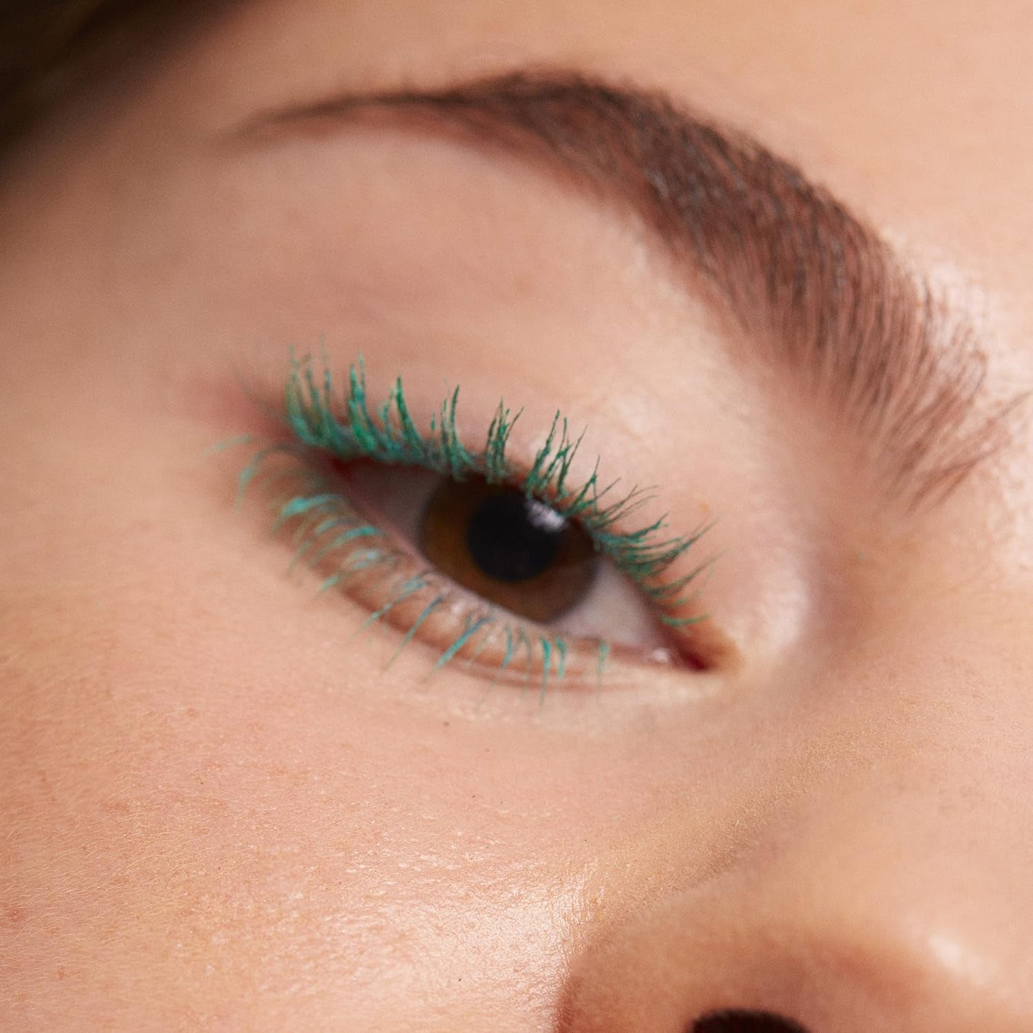 Colour Mascara 793 - Turquoise with Keratin for Enhanced Volume and Definition - Long-Lasting Formula for Sensitive Eyes - Highly Pigmented - Vegan and Cruelty-Free