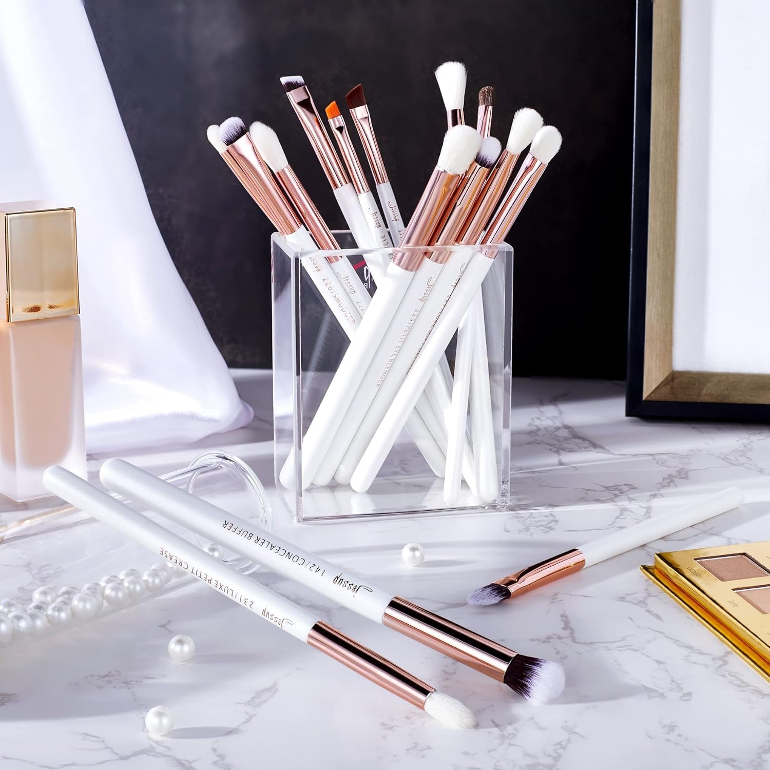15-Piece Professional Makeup Brush Set with Wood Handles and Natural-Synthetic Hair, Pearl White/Rose Gold Finish, T217