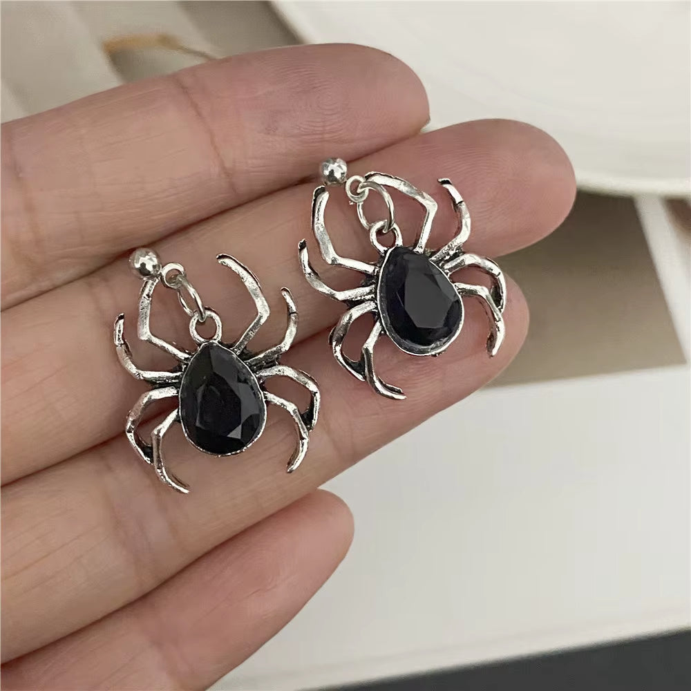 Vintage Gothic Style Stud Earrings for Women Men Black Red Color Spider Fashion Earrings Gift for Party Statement Ear Jewelry