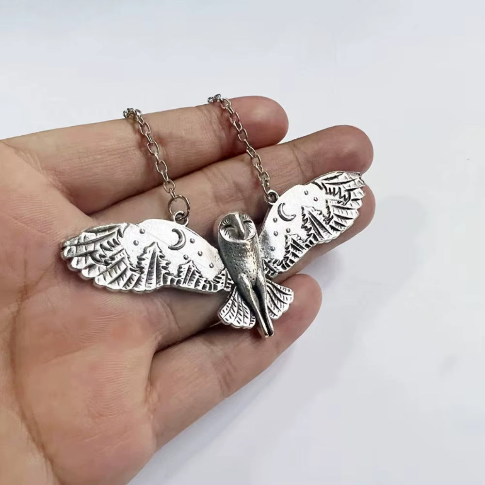 New Retro Men'S and Women'S Necklace Creative Owl Pendant Wings Flying Holiday Jewelry Holiday Gifts