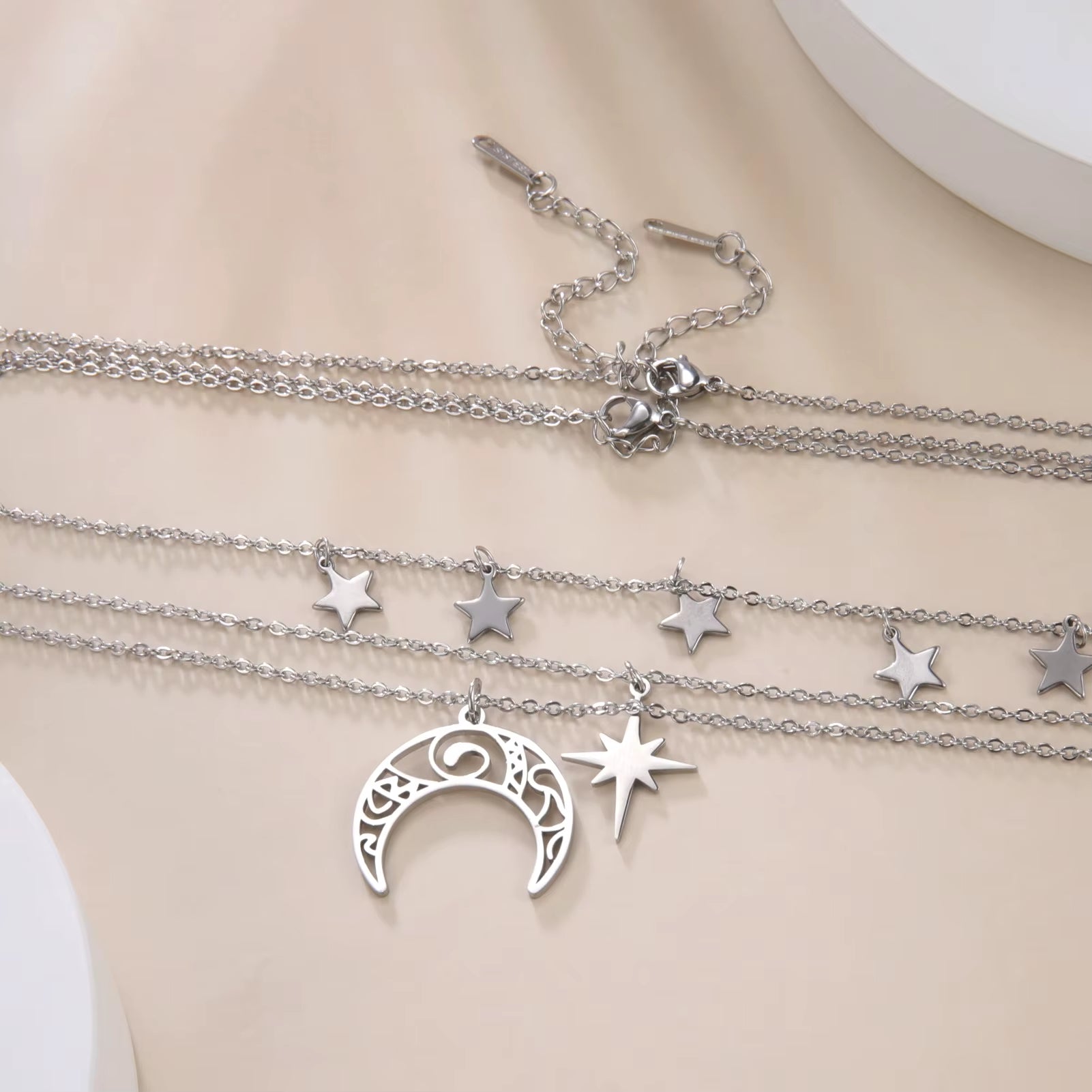 Three Layer Witchy Necklace for Women Star Moon Stainless Steel Necklaces Choker 2025 Layered Jewelry Clavicle Chain Gift